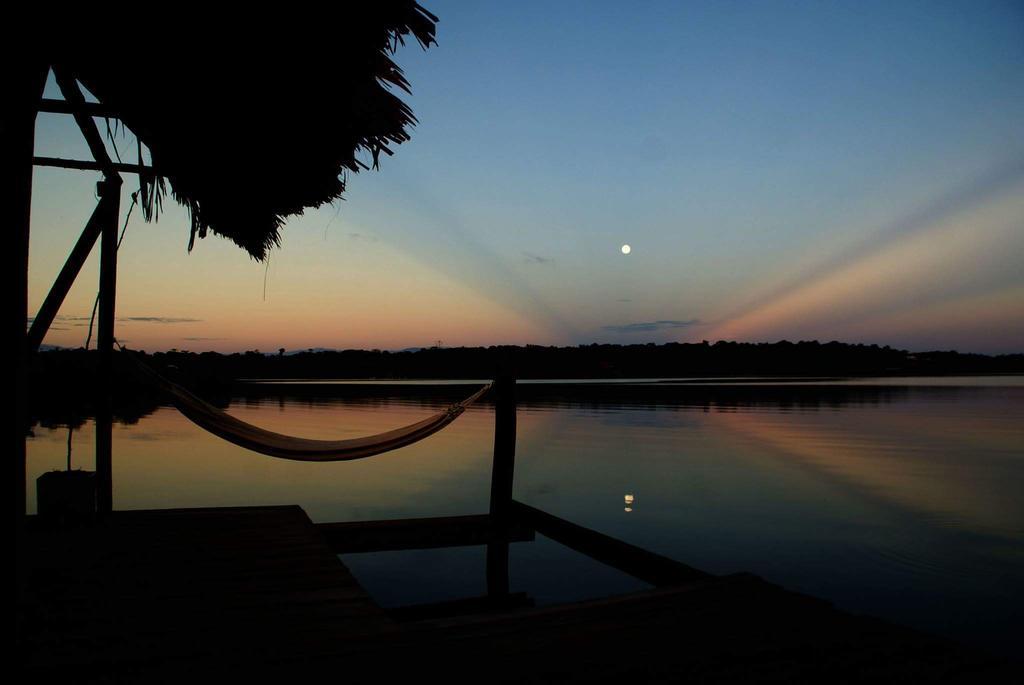 Los Secretos Guesthouse Bocas Town Exterior photo